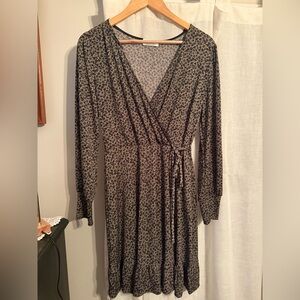 Kaileigh Black and Gray Floral Long Sleeve Dress